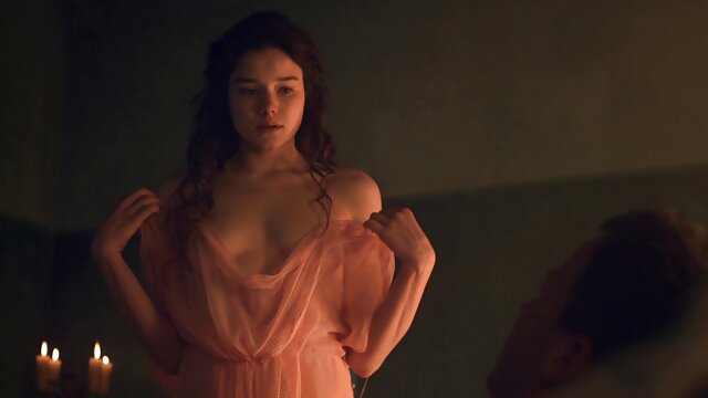 バスルームで自慰行為をする成熟した女性 無料 アダルト 動画 女性 専用