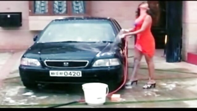 ハゲ男を誘惑する広い耳のブロンド 女性 専用 av 無料 動画